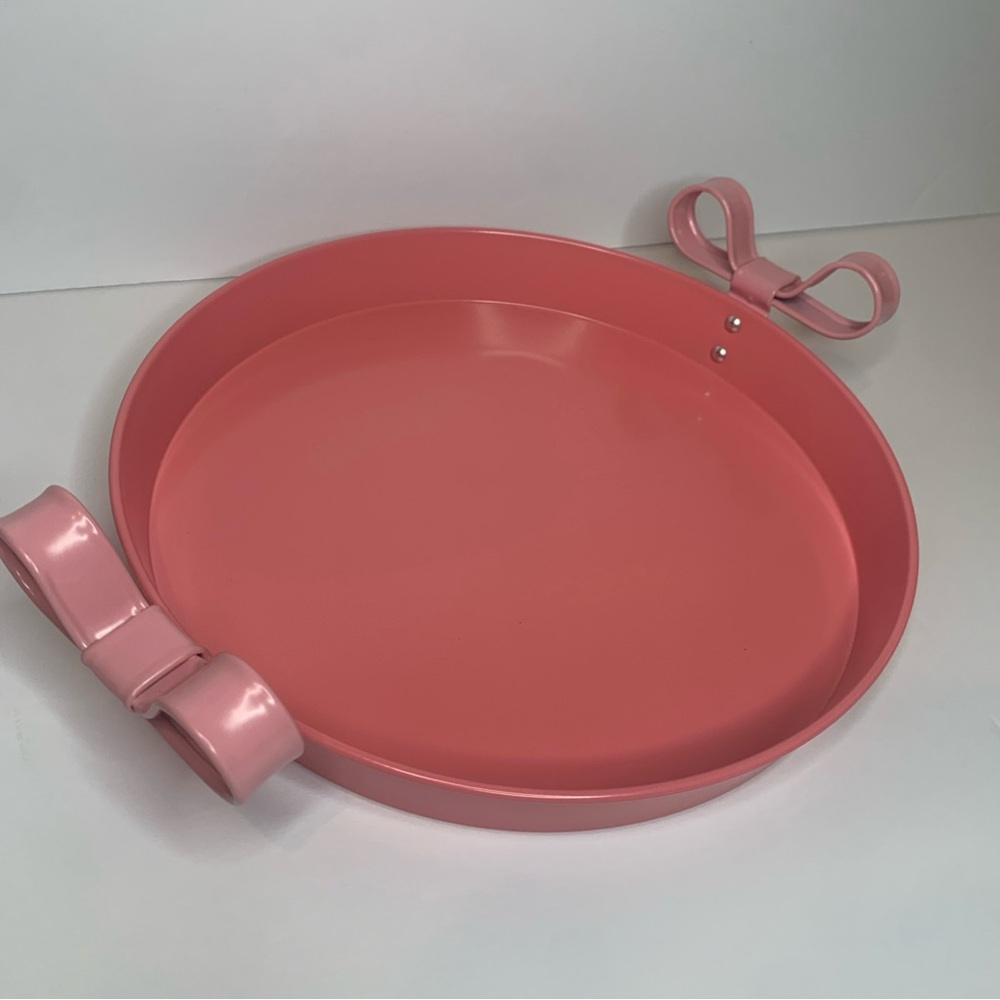 Target Bullseye 🎯 Playground Valentines Serving Bow Tray Pink Metal, NEW 2025 - Picture 2 of 7